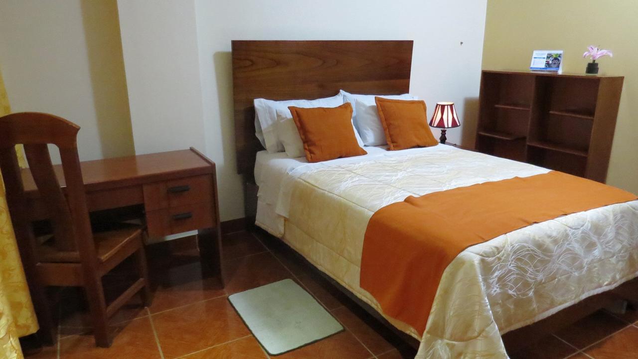 Victtorios Hotel Satipo المظهر الخارجي الصورة