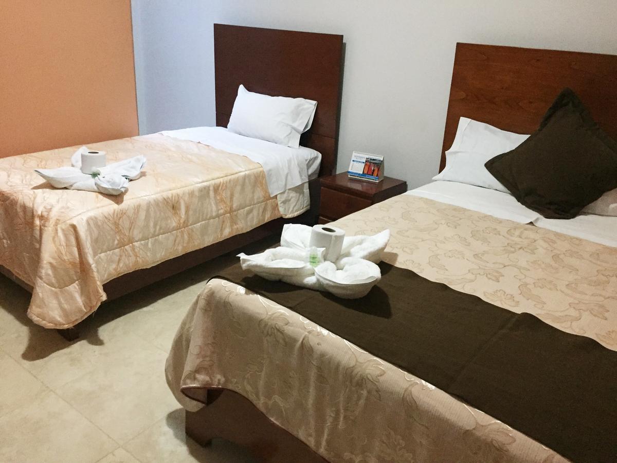 Victtorios Hotel Satipo المظهر الخارجي الصورة